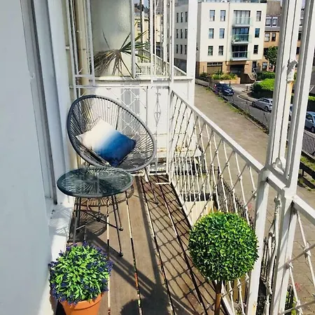 Elegant Period Clifton Balcony Apt - Simplycheckin Bristol Exterior photo
