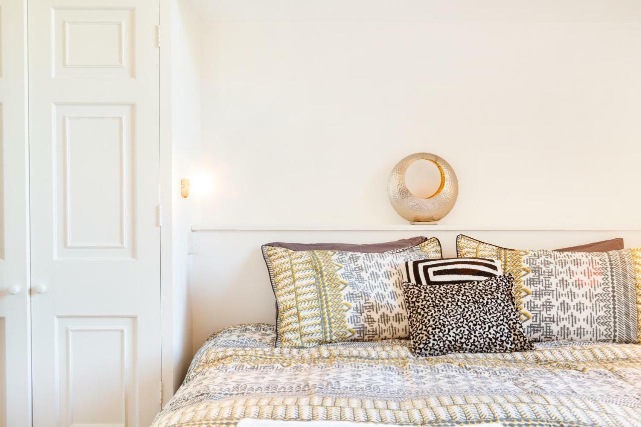 Elegant Period Clifton Balcony - Simplycheckin Apartment Bristol
